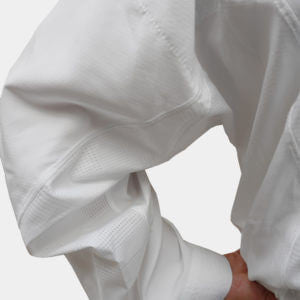 ARAWAZA KIMONO ZERO GRAVITY WKF