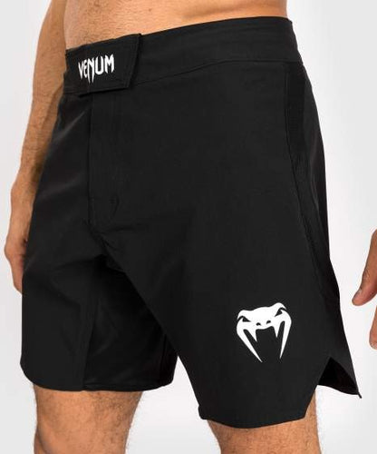 Short de combat pour homme Venum Contender - Noir/Blanc