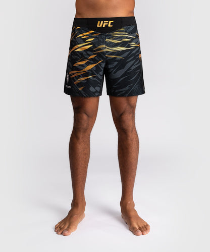 Shorts de Combat pour Hommes UFC Fusion by Venum Authentic Fight Night - Coupe Courte - Champion