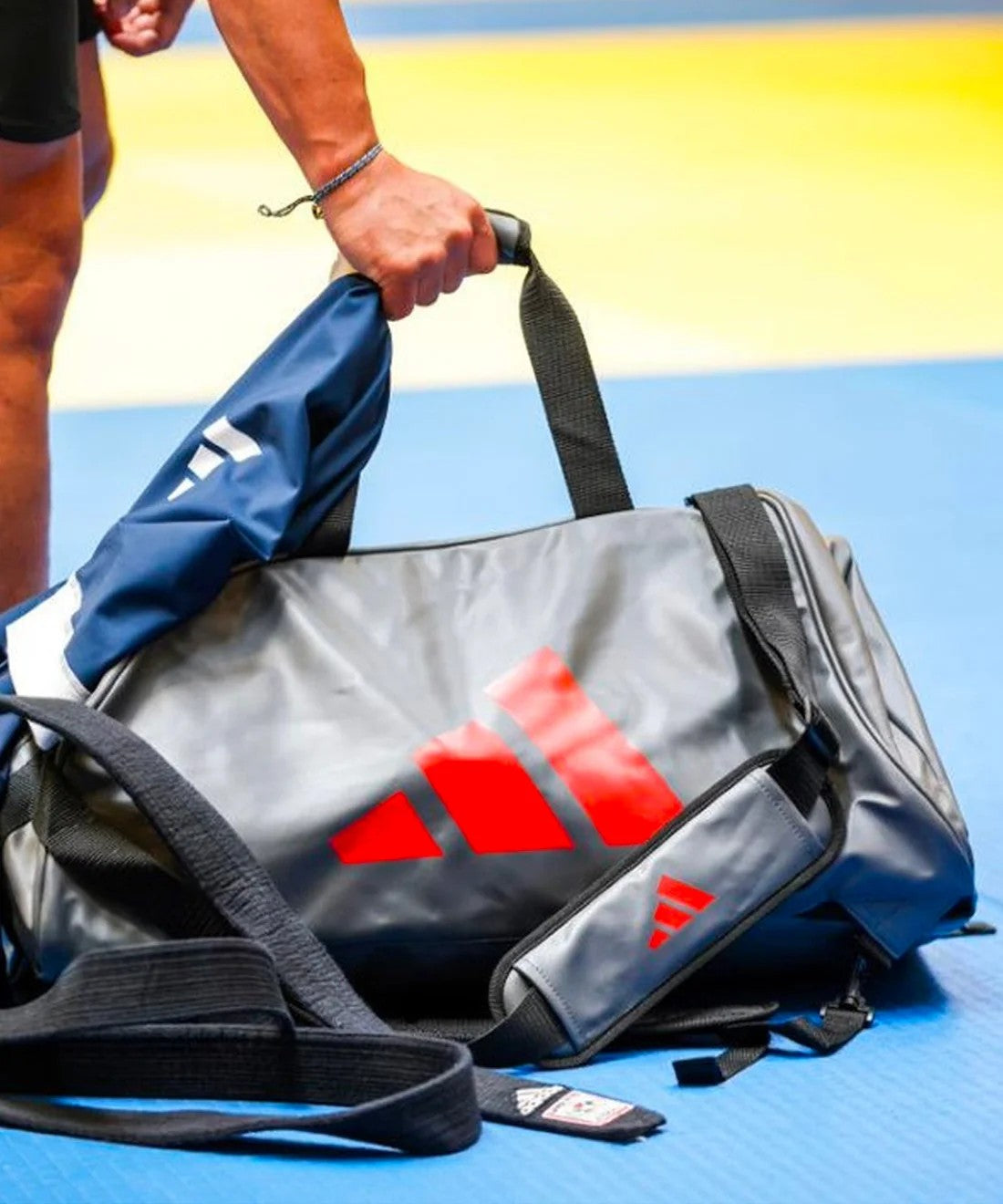 Sac d'entrainement 2 en 1 adidas - Gris/Rouge
