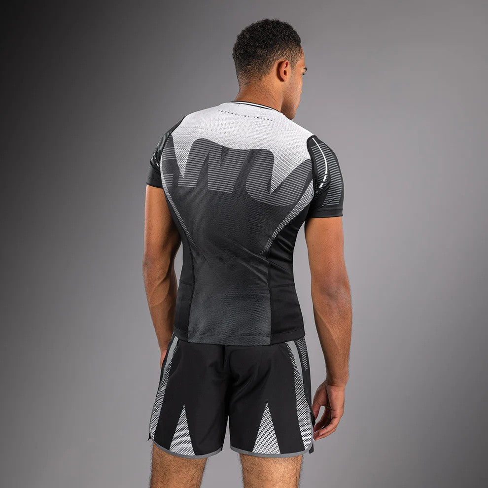 Venum Adrenaline Rashguard Manches Courtes - Black/Silver Grey
