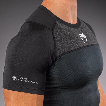 Rashguard manches courtes G-Fit Scale Venum - Noir