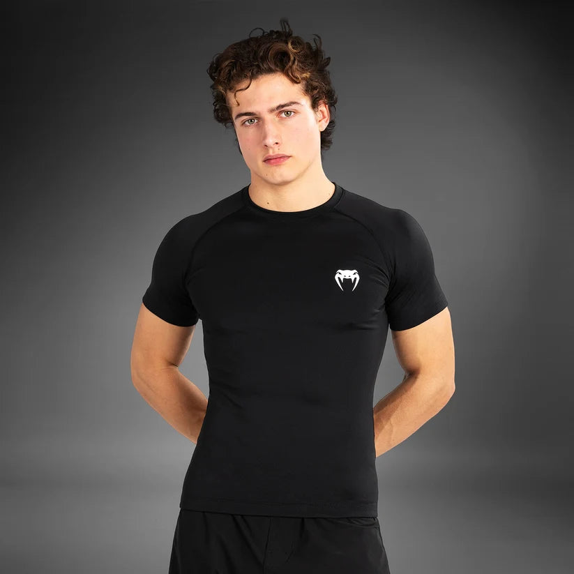 Rashguard à manches courtes Contender Venum - Noir/Blanc