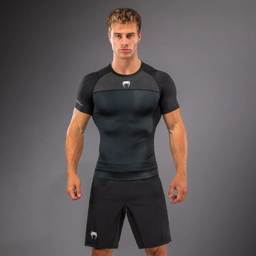 Rashguard manches courtes G-Fit Scale Venum - Noir